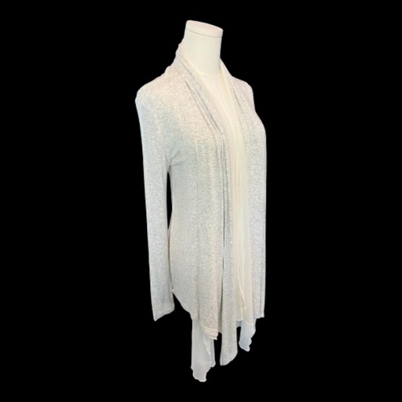 π EUC CABI Dream Waterfall Gray Oatmeal Cardigan w/ Chiffon Trim | Sz S - Picture 3 of 9